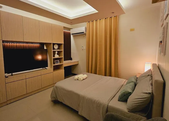 Apartment Minimalist With Balcony And Pool