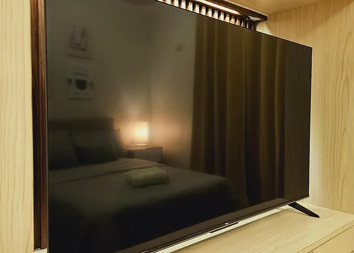 Apartment Minimalist With Balcony And Pool